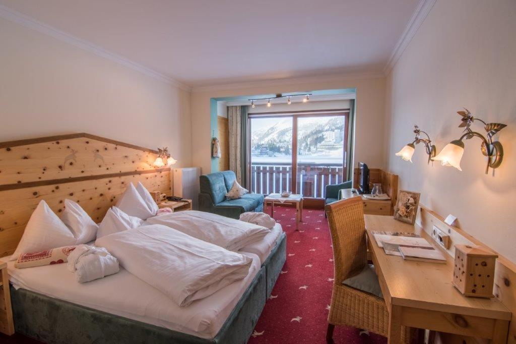 Seehotel Jaegerwirt Turracher Höhe Buitenkant foto