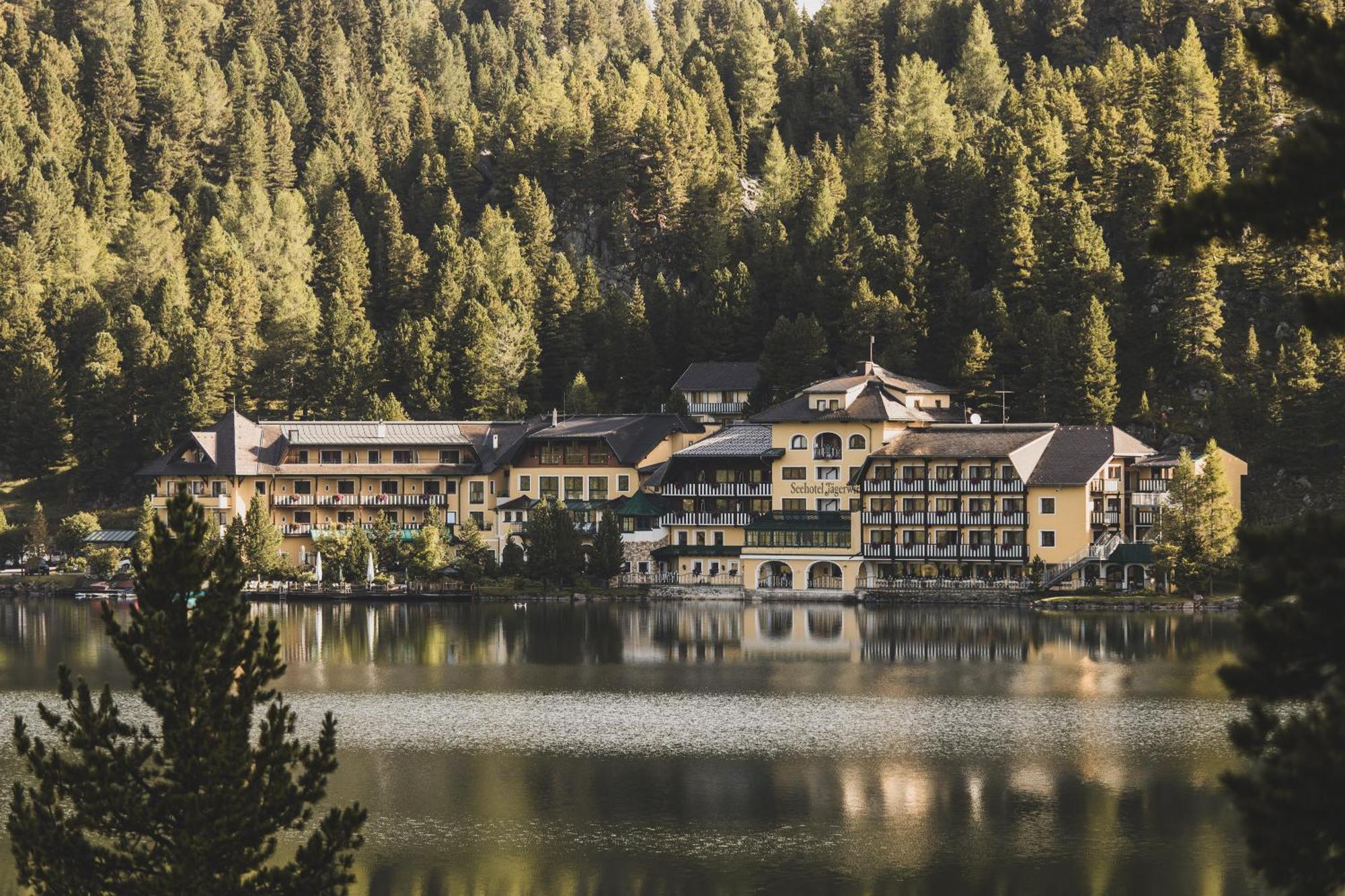 Seehotel Jaegerwirt Turracher Höhe Buitenkant foto